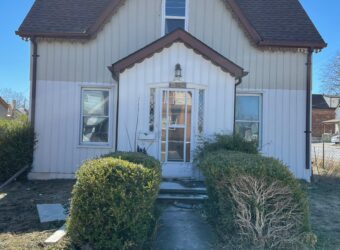 6586 Barker St, Niagara Falls, ON L2G 1Y8