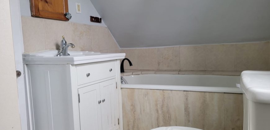 4642 Simcoe Street, Niagara Falls, L2E 1V2