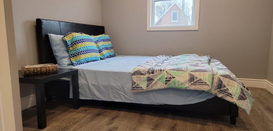 4642 Simcoe Street, Niagara Falls, L2E 1V2