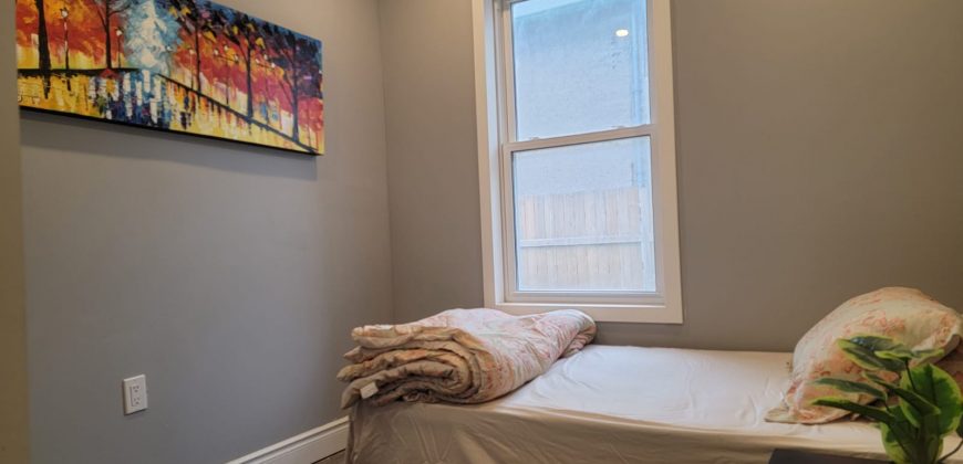 4642 Simcoe Street, Niagara Falls, L2E 1V2